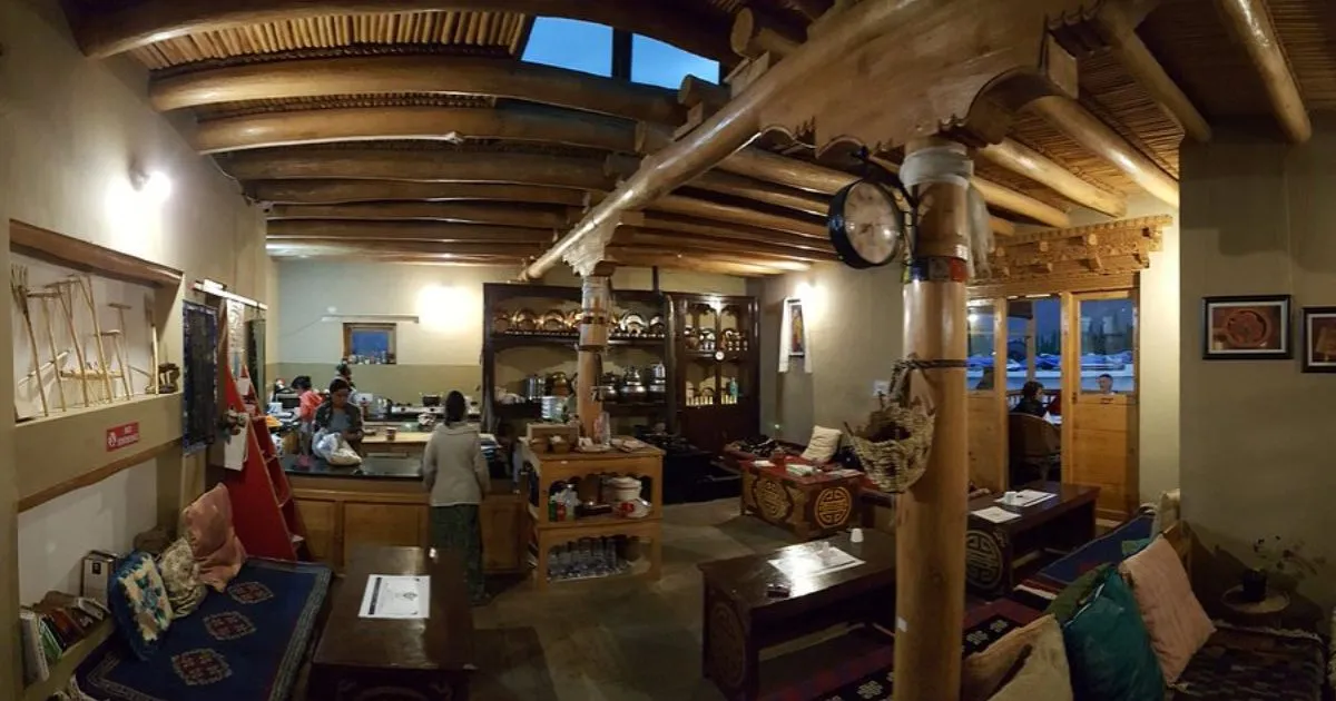 Best Restaurants In Leh 2026: Authentic Ladakhi Food Guide