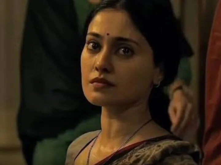 Effortless Grace: Amrita Bagchi’s Natural Portrait Of Alka Ahuja In Operation Safed Sagar