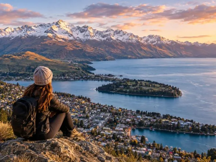 New Zealand: A Complete Portrait Of The Land Of The Long White Cloud